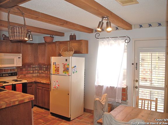 2nd image of 6 Cross Canyon Dr #6