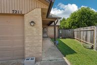 Lakewood Cir-S2407-003.jpg