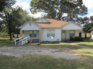 3002 Montgomery Rd, Huntsville, TX 77340