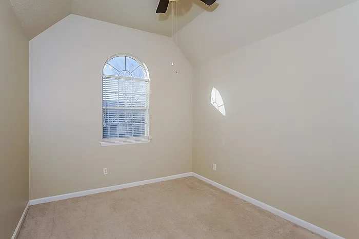 108 Turnbrook Dr SW — Photo 13