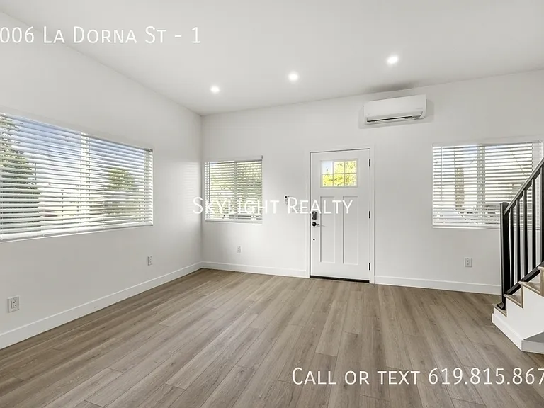 5006 La Dorna St #1 — Photo 7