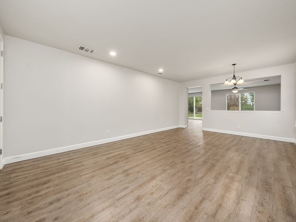 1st image of 2120 Stansfield Dr