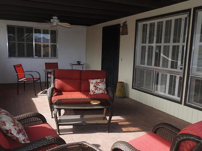 421 N Calle Del Diablo — Photo 2