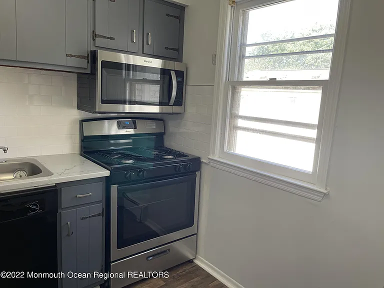 440 Cross Rd #C4 — Photo 2