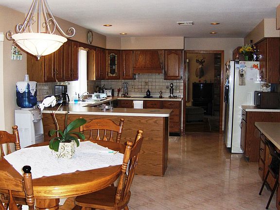 2nd image of 49 Josephine Dr