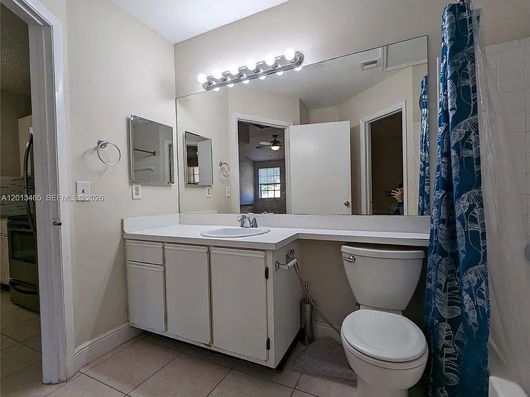 18308 NW 68th Ave #D — Photo 9