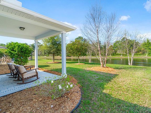 2nd image of 437 La Mancha Dr