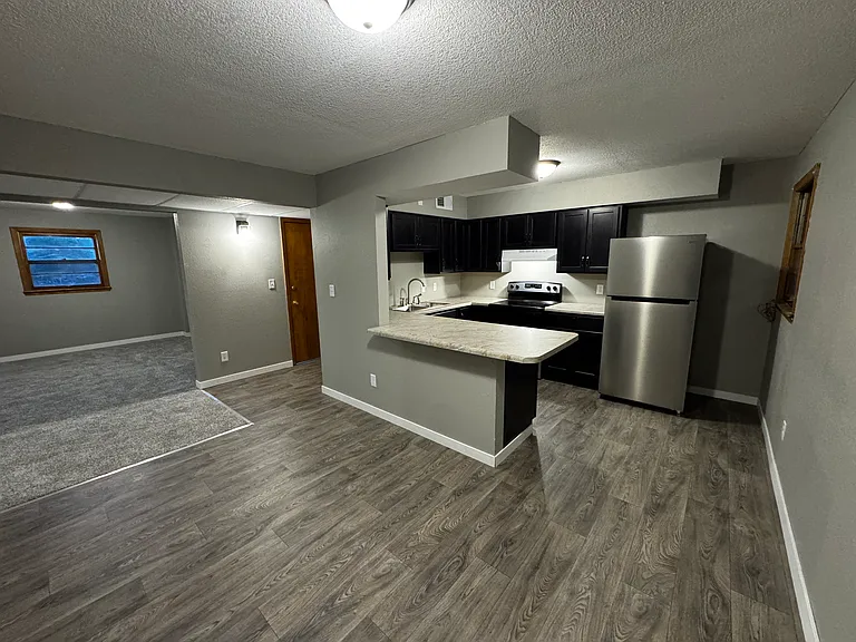 402 Butler Ave #C — Photo 6
