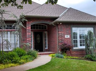 801 Fox Tail Dr, Edmond, OK 73034