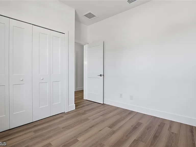 4710 27th St SW — Photo 24