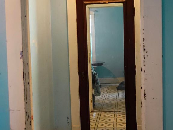 3rd image of 1079 W Southern Ave