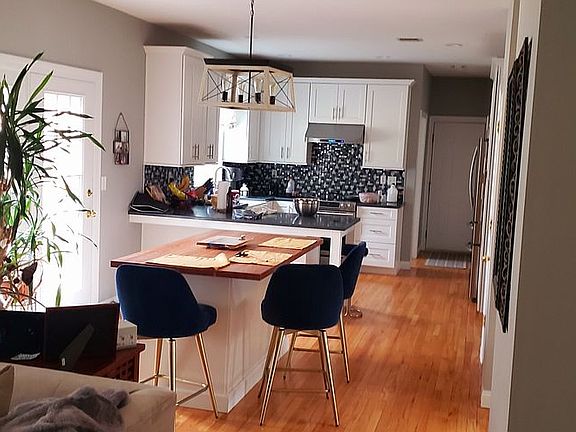 4th image of 15 Coleman Dr