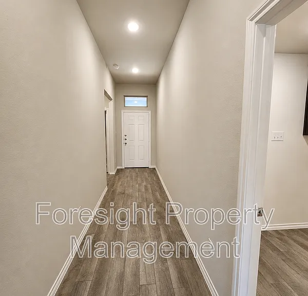 538 Concho St — Photo 3
