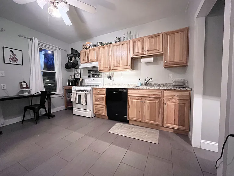 19 Marshall St #1 — Photo 14
