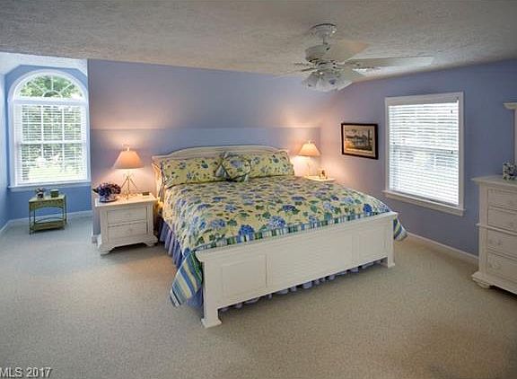 4th image of 20 Stacie Ln #20
