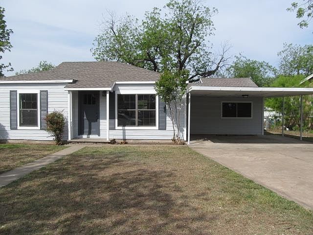 1st image of 223 La Salle Dr