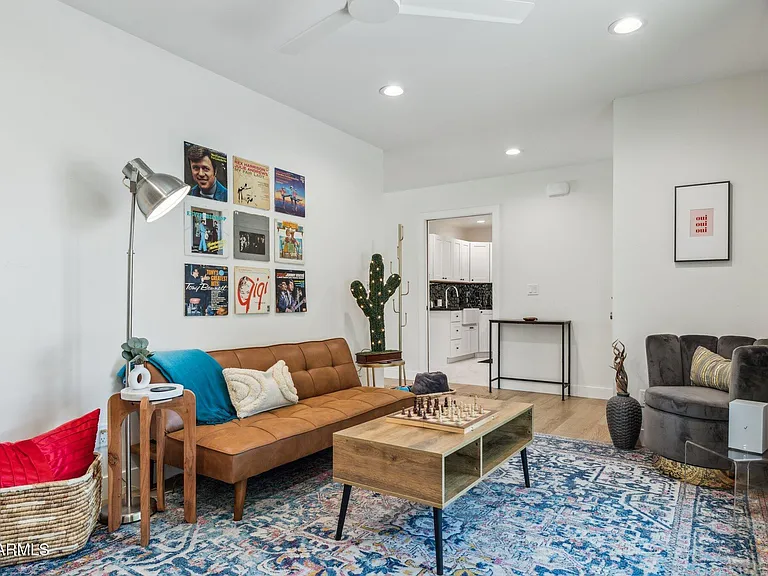 8626 E Clarendon Ave — Photo 34