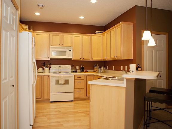 3rd image of 10910 Goodhue St NE Unit C