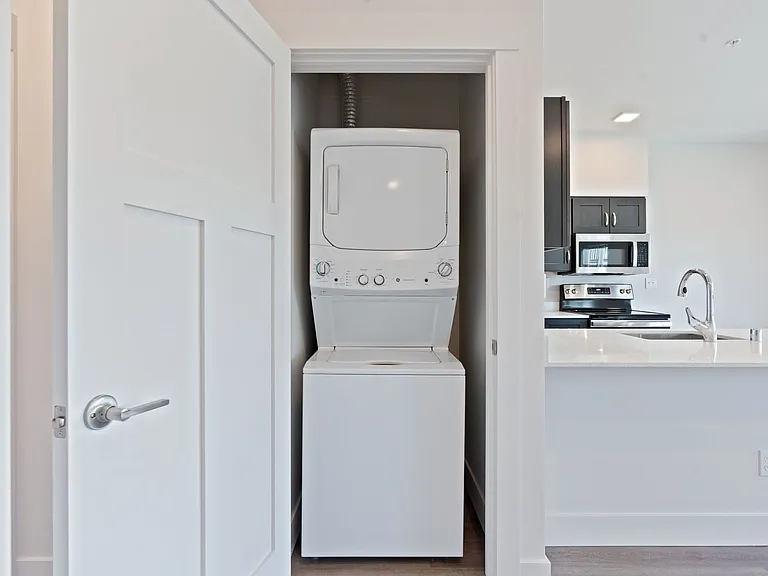 Fairways Apartments — Photo 35