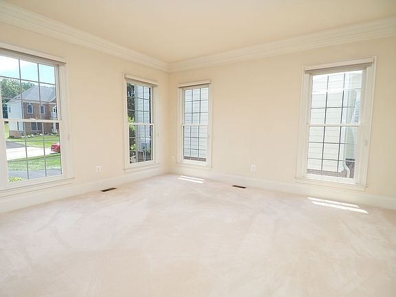 3rd image of 4412 Tuscany Ct