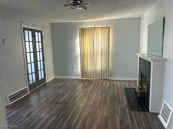 5th image of 5146 Arch St