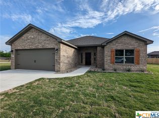 1015 N Hickory Ln, Kempner, TX 76539