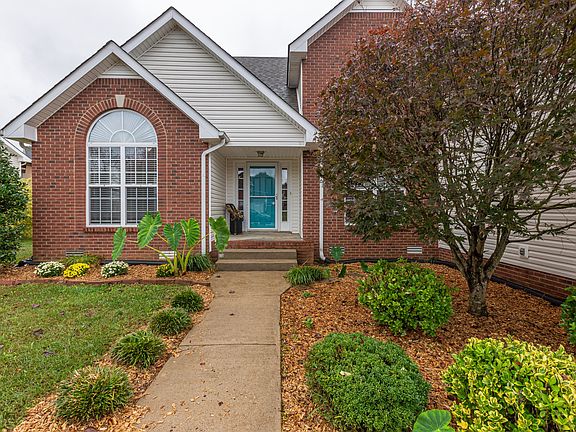 3rd image of 3340 Victoria Ct