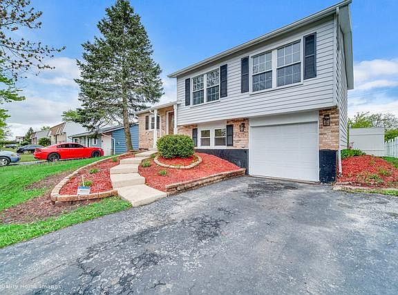 2nd image of 17610 Winston Dr