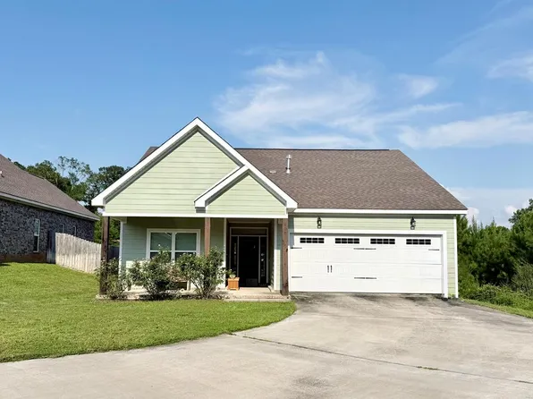 606 Deer Stand Hill Trl, Troy, AL 36079