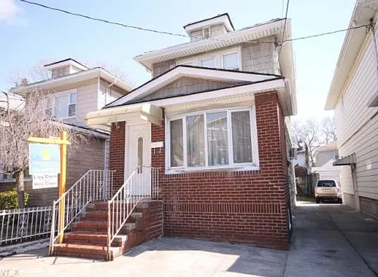 Sold by Fillmore | media 8