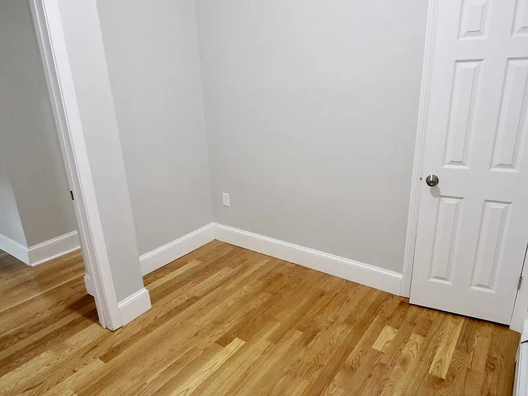 462 Saratoga St #1B — Photo 4