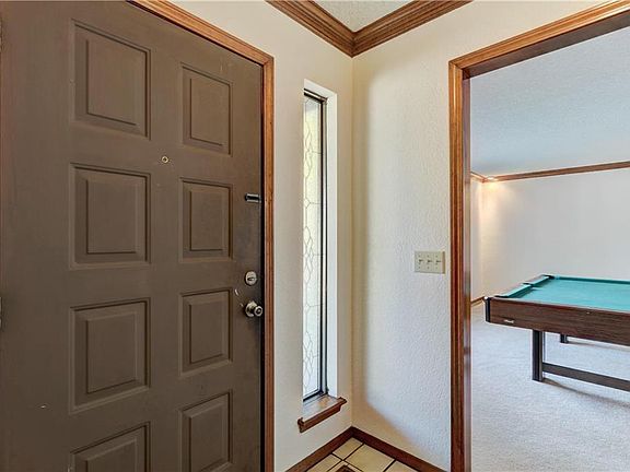 5th image of 613 Westglen Dr