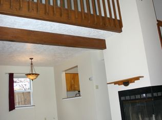 1910 Broadview Dr, Los Alamos, NM 87544
