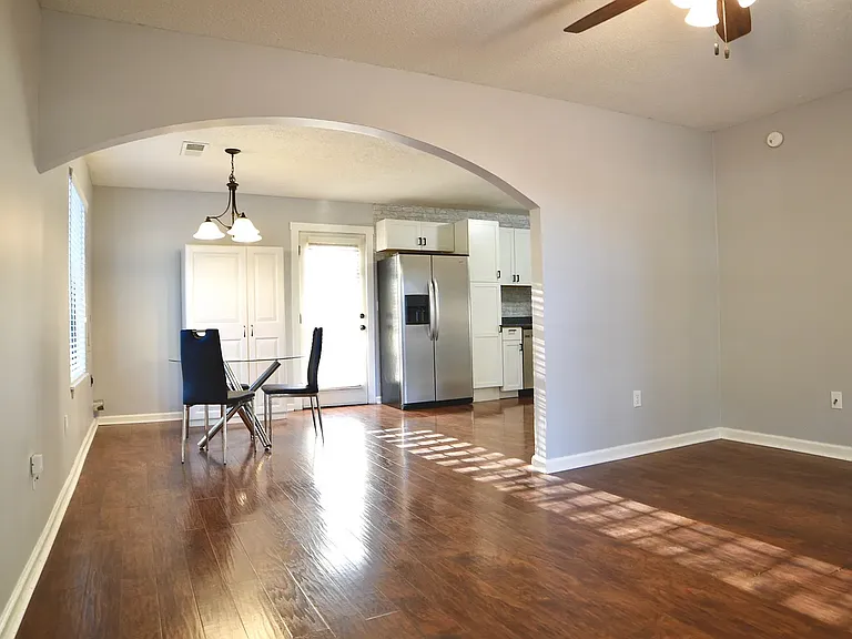925 Greenview Rd — Photo 10