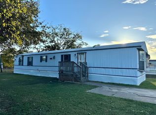 1609 River Bend Rd, Cleburne, TX 76033