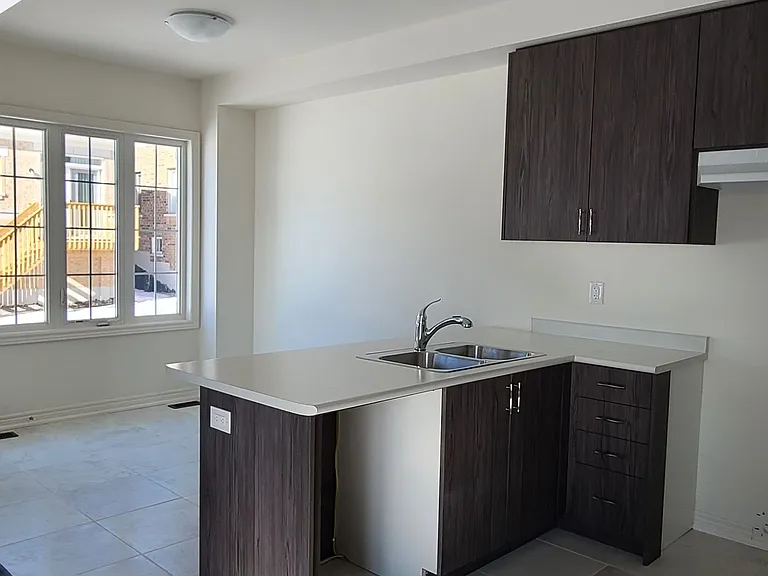 75 Kenesky Dr — Photo 10
