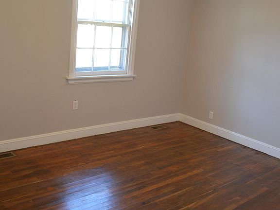 5th image of 1805 Mechanicsville Tpke