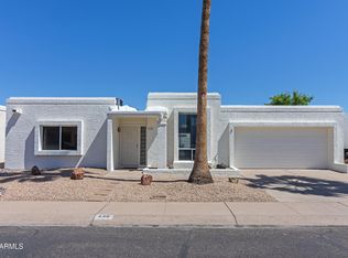 820 E Michelle Dr, Phoenix, AZ 85022