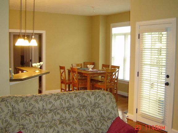 Breakfast area from the LR