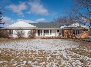 101 Meadowmere Dr, Butler, IN 46721