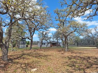 68 Longhorn Rd, Stockdale, TX 78160
