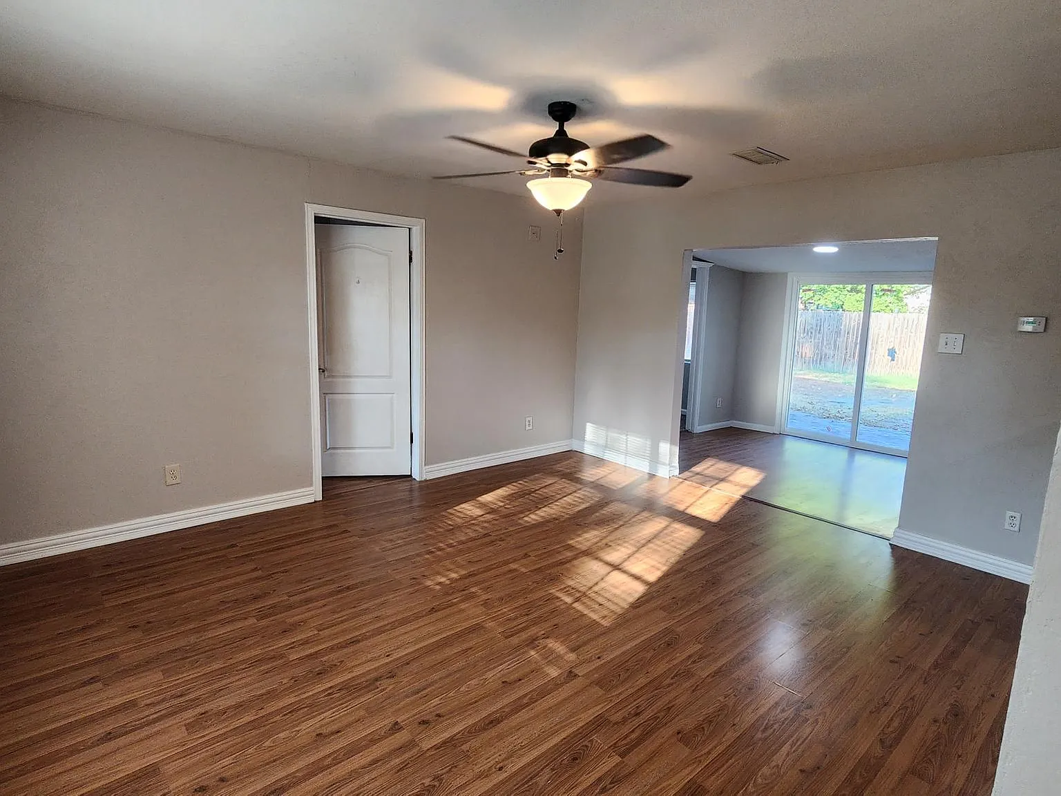 3 bed, 1466 sqft, $2,300 — Photo 3