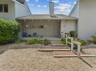 39 Central Ave, Amagansett, NY 11930