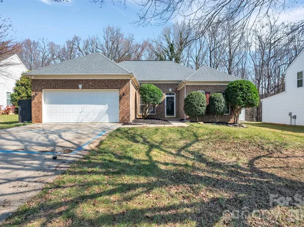 147 Gabriel Dr, Mooresville, NC 28115