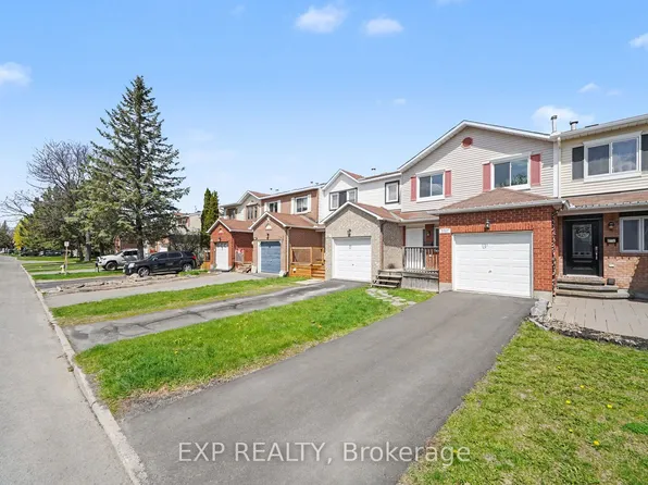 2043 Sunland Dr, Ottawa, ON K4A 3K8