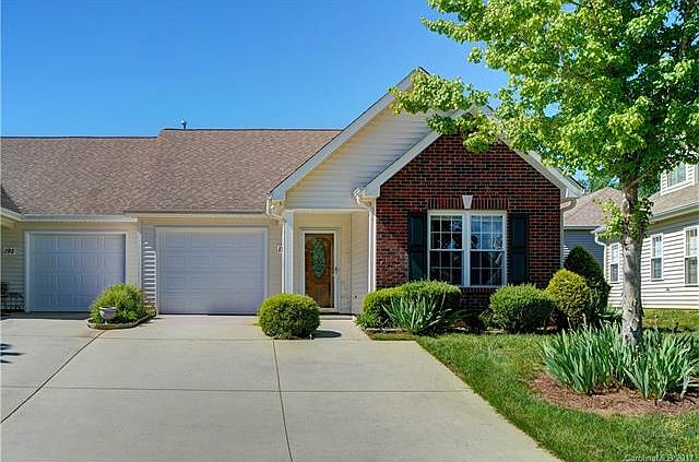 1st image of 197 Oak Village Pkwy #116