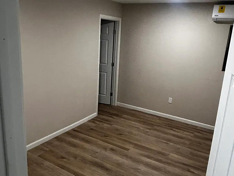 40494 Dutton St — Photo 3