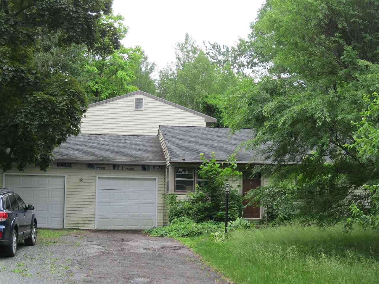 8 Lacy Ln, Albany, NY 12211 Zillow