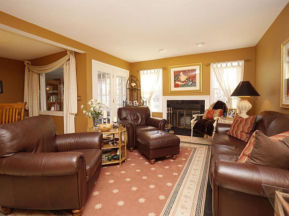 5th image of 11564 Symmes Gate Ln