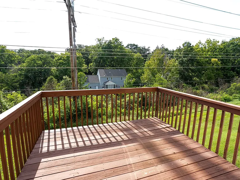 601-603 Glenstone Dr. — Photo 15